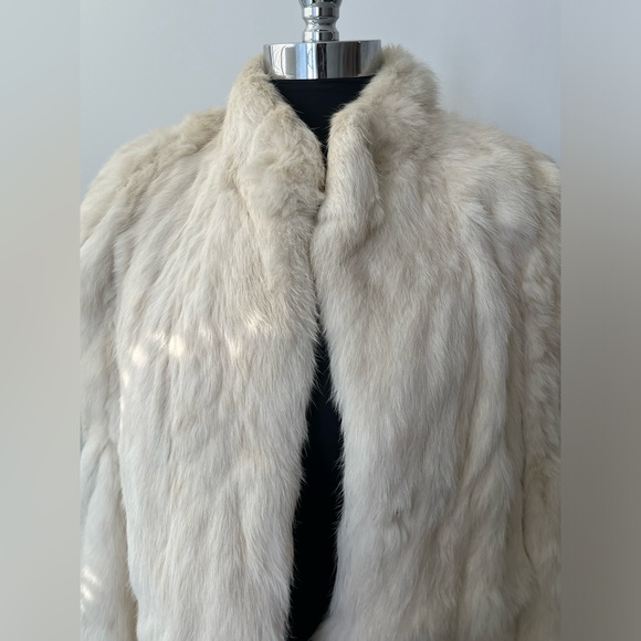 Rabbit Fur - Picture 6 of 7